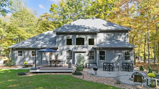 $699,000 | 1560 Stonecreek Drive, Niles, MI 49120