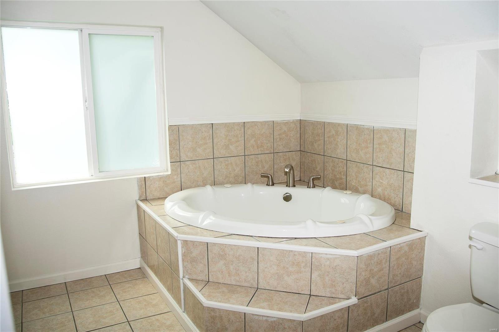 113 West 3rd Street Roxana, IL 62084 - Photo 19 of 32
