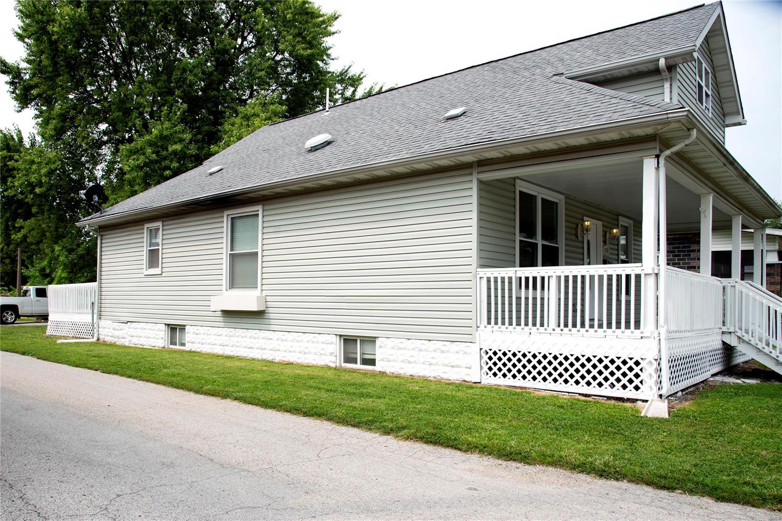 113 West 3rd Street Roxana, IL 62084 - Photo 27 of 32