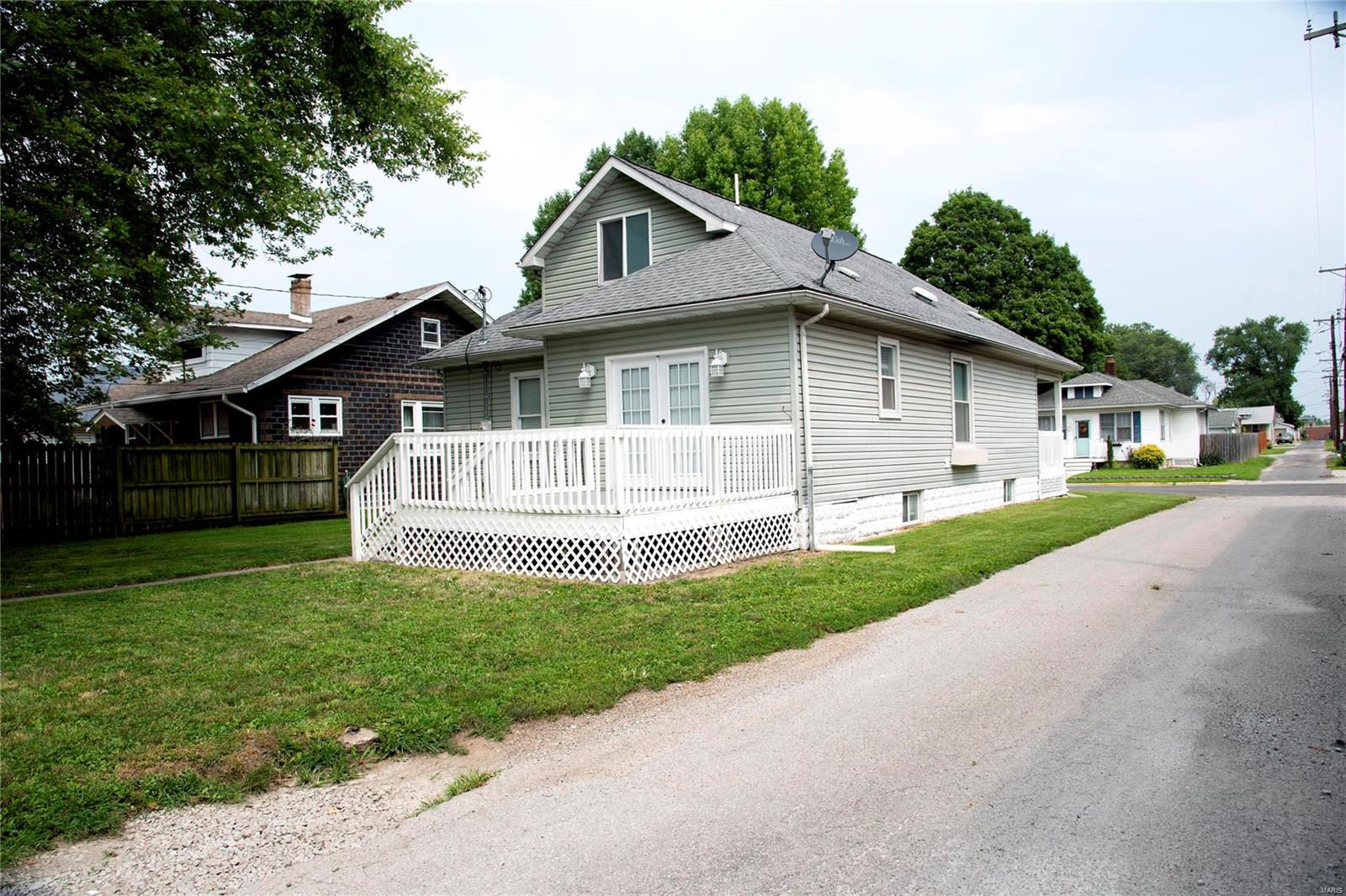 113 West 3rd Street Roxana, IL 62084 - Photo 28 of 32