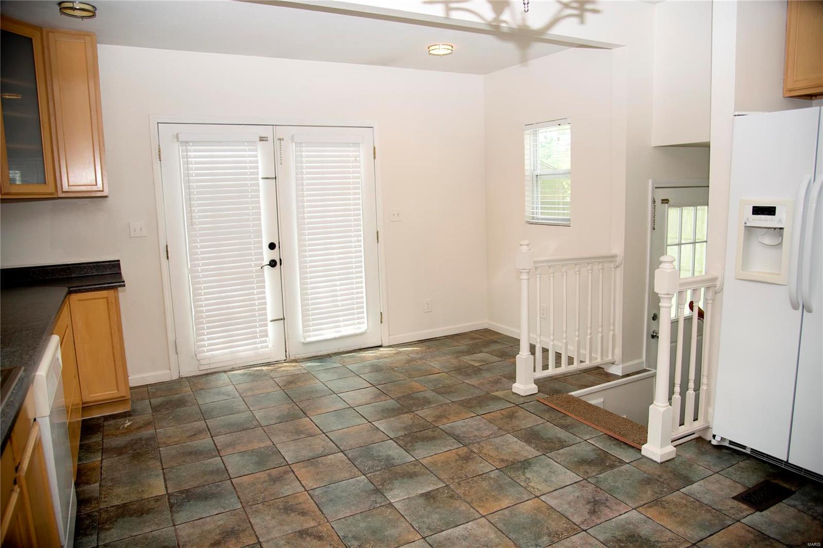 113 West 3rd Street Roxana, IL 62084 - Photo 10 of 32
