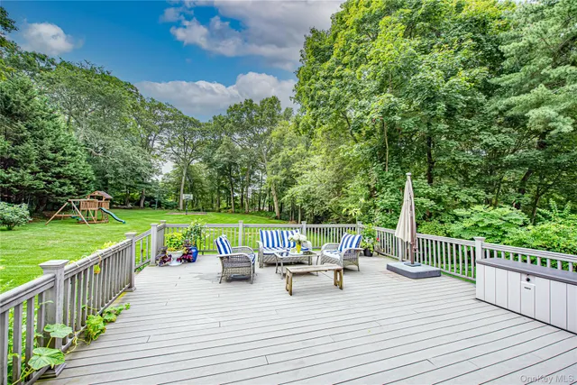 $1,599,000 | 24 Norma Lane, Dix Hills, NY 11746