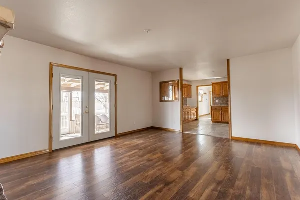 $279,000 | 3 Northwest 1st Lane, Lamar, MO 64759