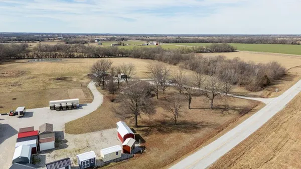 $279,000 | 3 Northwest 1st Lane, Lamar, MO 64759