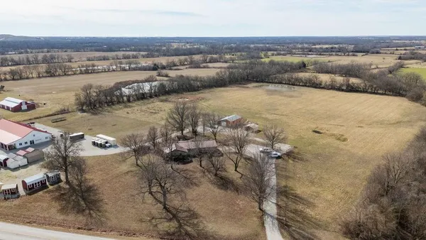 $279,000 | 3 Northwest 1st Lane, Lamar, MO 64759