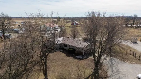 $279,000 | 3 Northwest 1st Lane, Lamar, MO 64759
