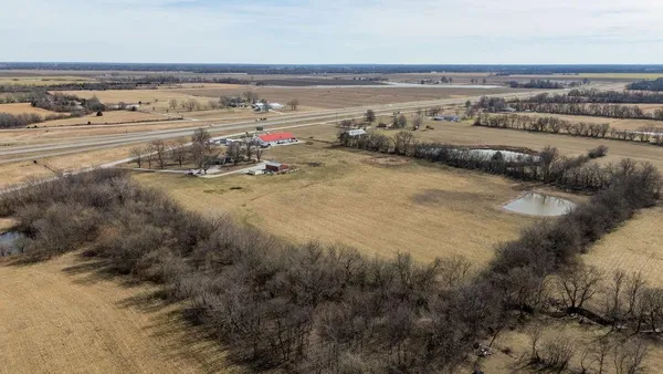 $279,000 | 3 Northwest 1st Lane, Lamar, MO 64759