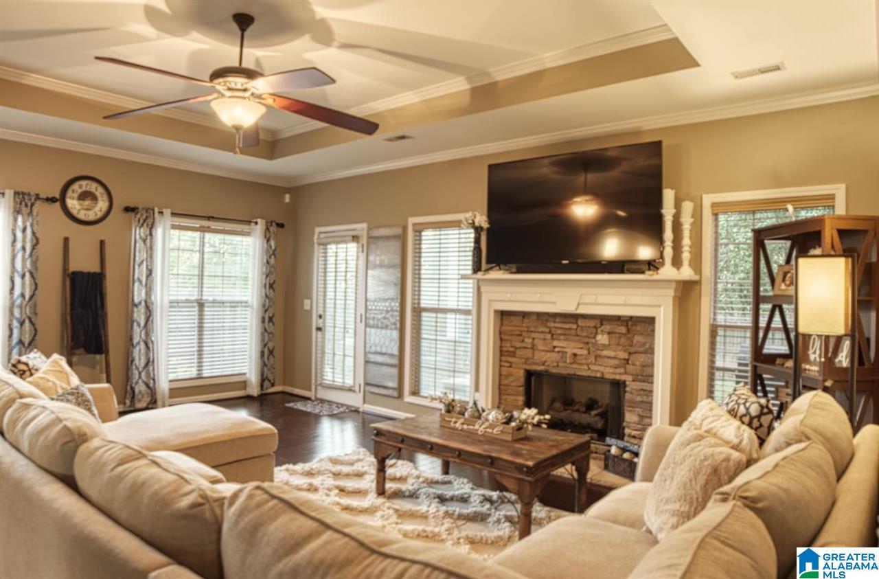 302 Nottingham Drive Calera, AL 35040 - Photo 9 of 29