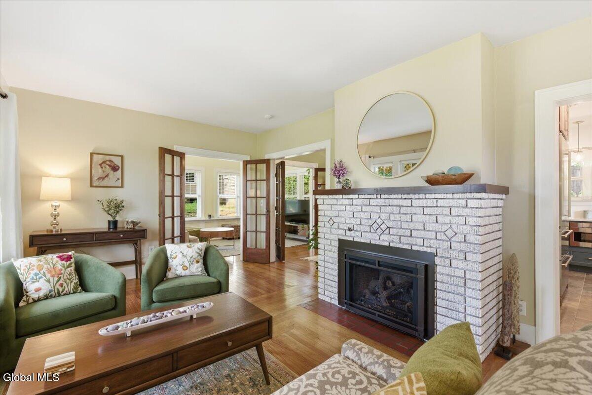 1505 Van Antwerp Road Niskayuna, NY 12309 - Photo 3 of 34 15-008_MW2_9613