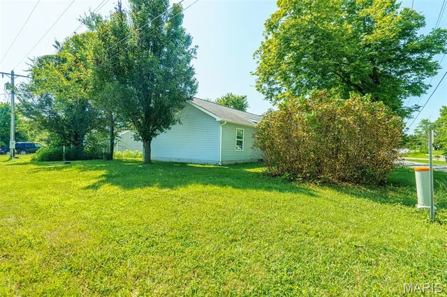 $192,000 | 913 North First Street, Steelville, MO 65565