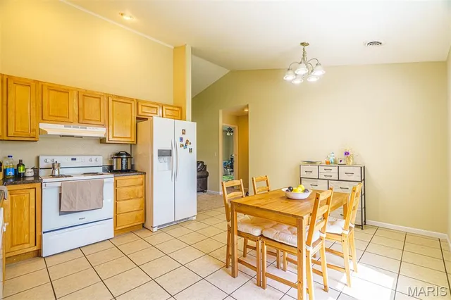 $192,000 | 913 North First Street, Steelville, MO 65565