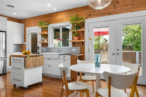 $575,000 | 2215 Balboa Road, Austin, TX 78733