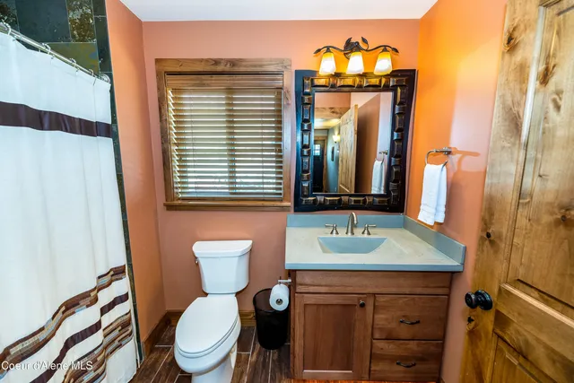 $1,980,000 | 37 Vacation Court, Coolin, ID 83821