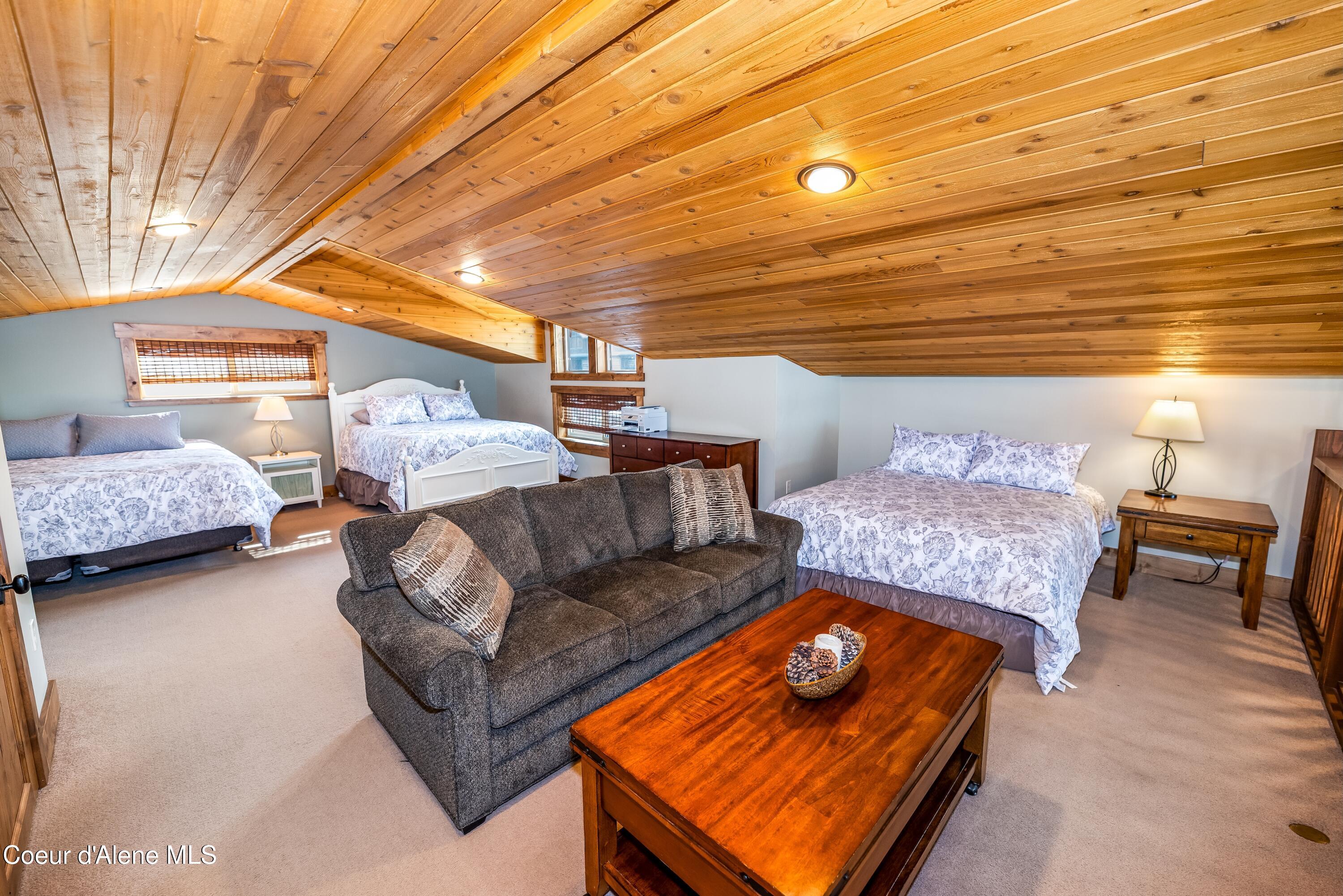 37 Vacation Court Coolin, ID 83821 - Photo 23 of 37 Loft Area