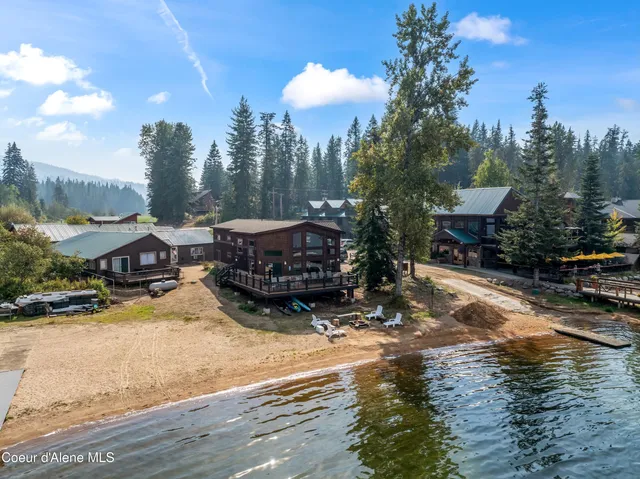 $1,980,000 | 37 Vacation Court, Coolin, ID 83821