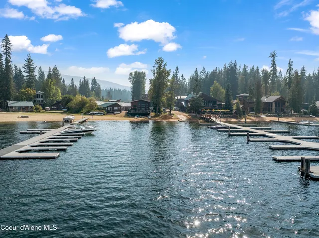 $1,980,000 | 37 Vacation Court, Coolin, ID 83821
