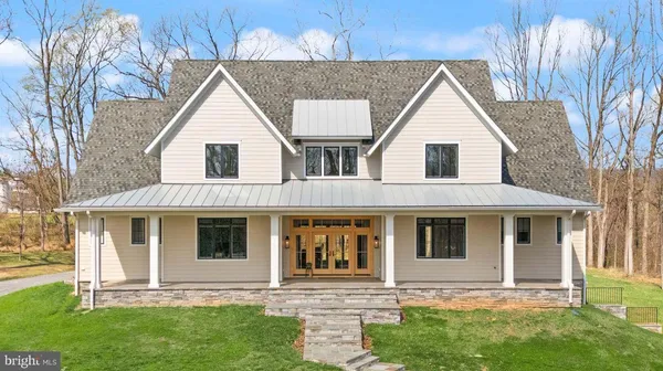 $2,049,000 | 17819 Yatton Road, Round Hill, VA 20141