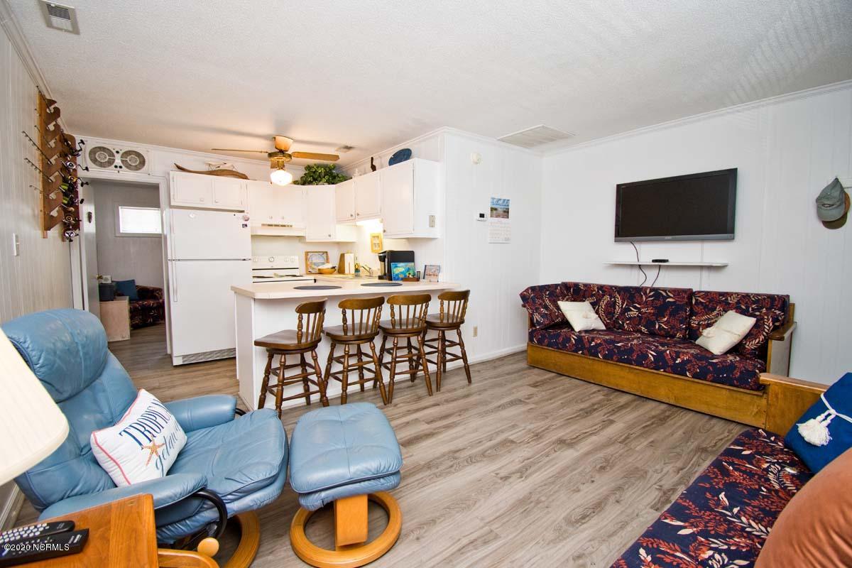 121 Old Causeway Road, Unit 5 Atlantic Beach, NC 28512 - Photo 12 of 37 Living & Kitchen View