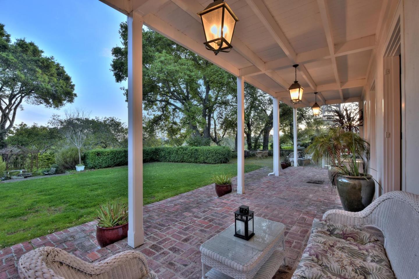 34 Clubhouse Road Santa Cruz, CA 95060 - Photo 10 of 40 Gallery Image 10
