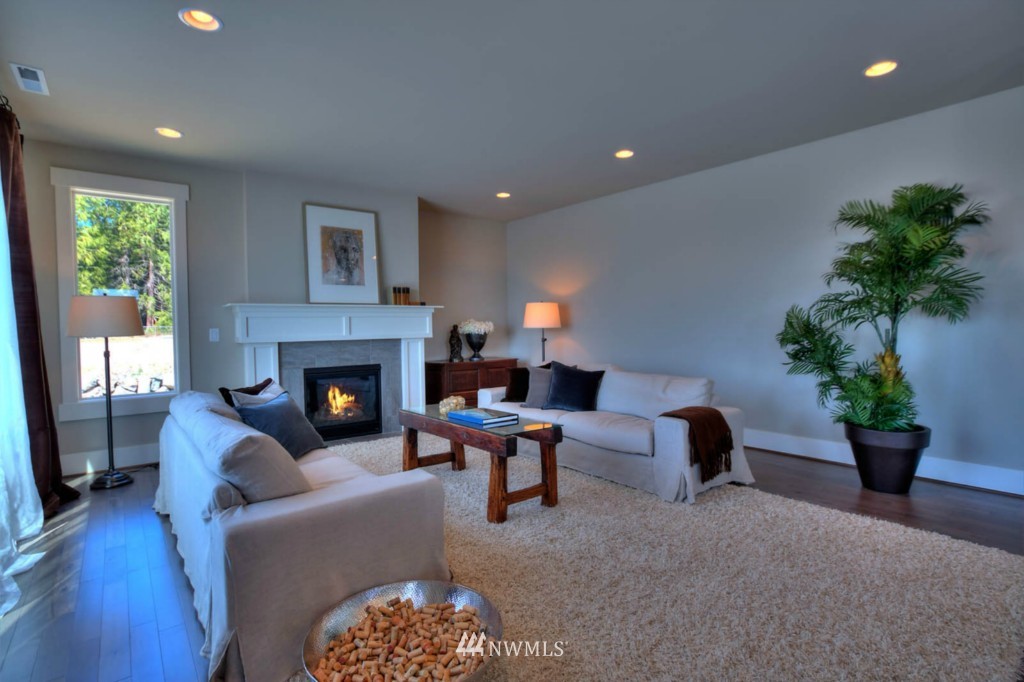 616 Field Place Northeast Renton, WA 98059 - Photo 11 of 25