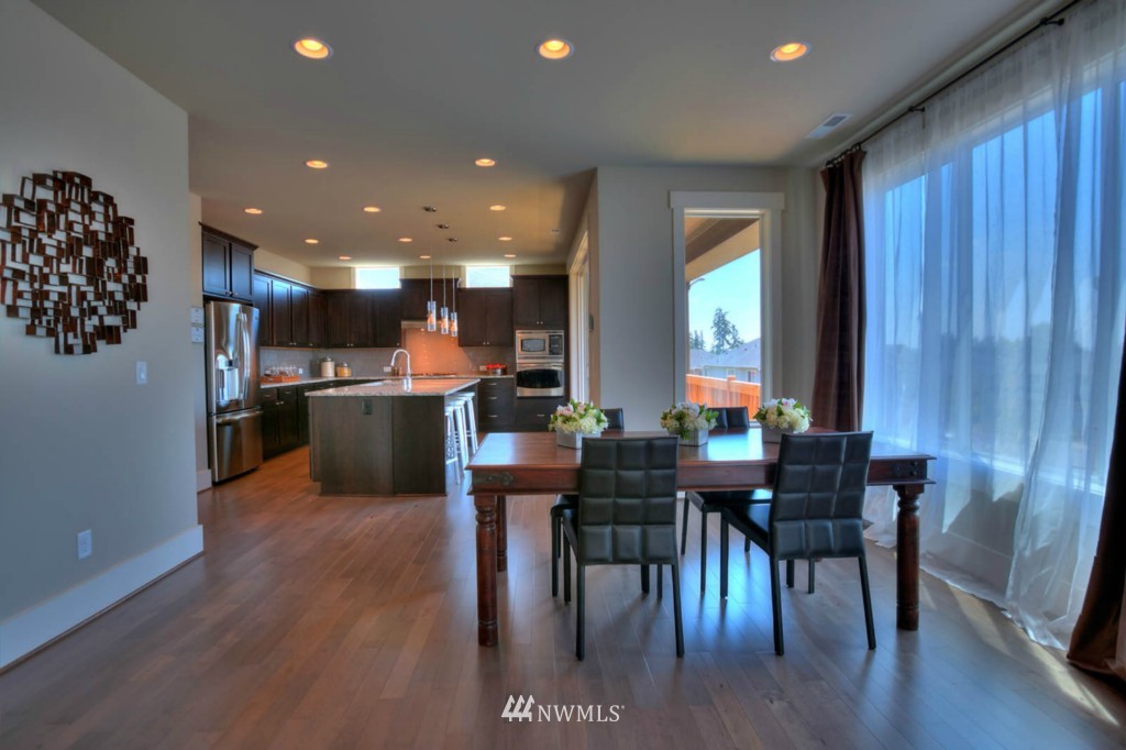616 Field Place Northeast Renton, WA 98059 - Photo 12 of 25
