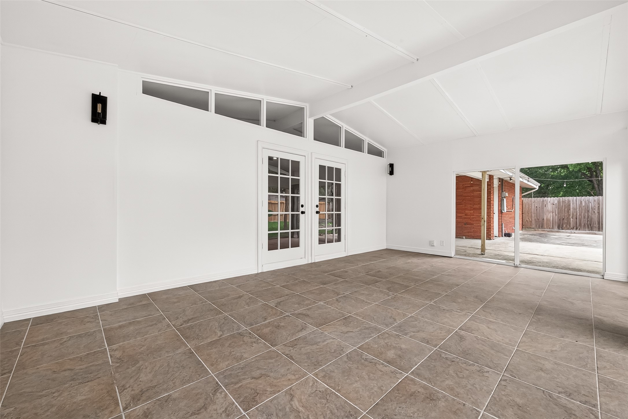 5422 Hummingbird Street Houston, TX 77096 - Photo 39 of 46