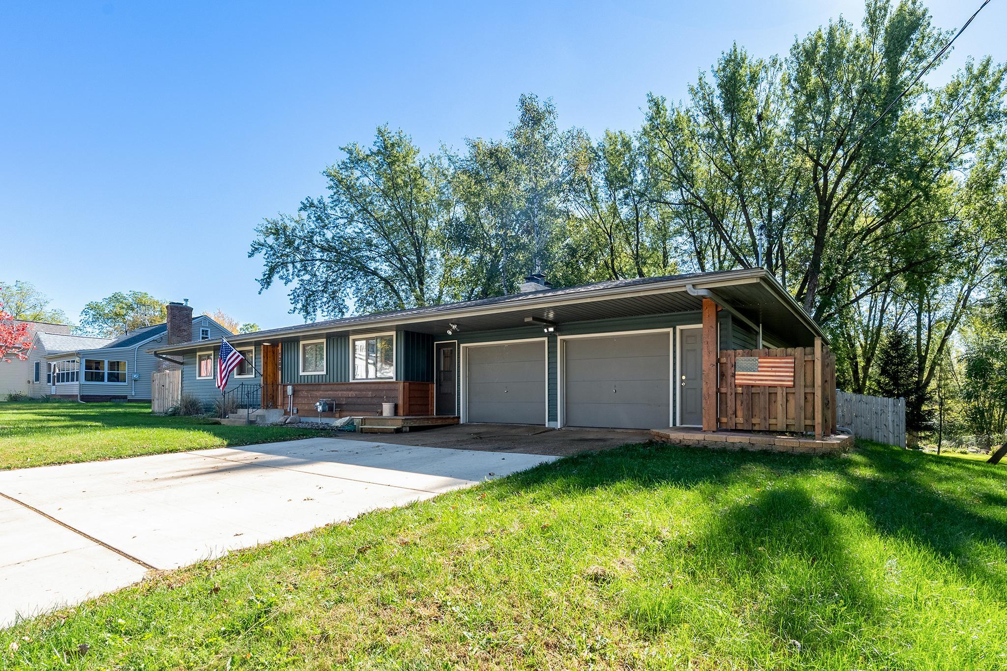 1280 Curtis Street Baldwin, WI 54002 - Photo 2 of 29