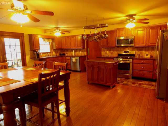 4287 East Mt Morris Road Mount Morris, MI 48458 - Photo 21 of 44 21139931-20.JPG