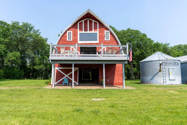 $379,000 | 17371 22nd Street Southeast, Argusville, ND 58005