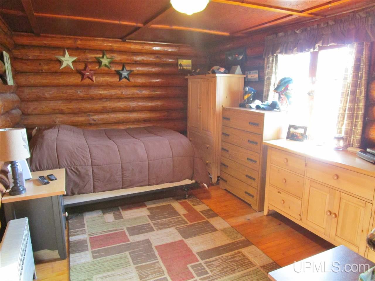 5975 F Road Bark River, MI 49807 - Photo 14 of 36