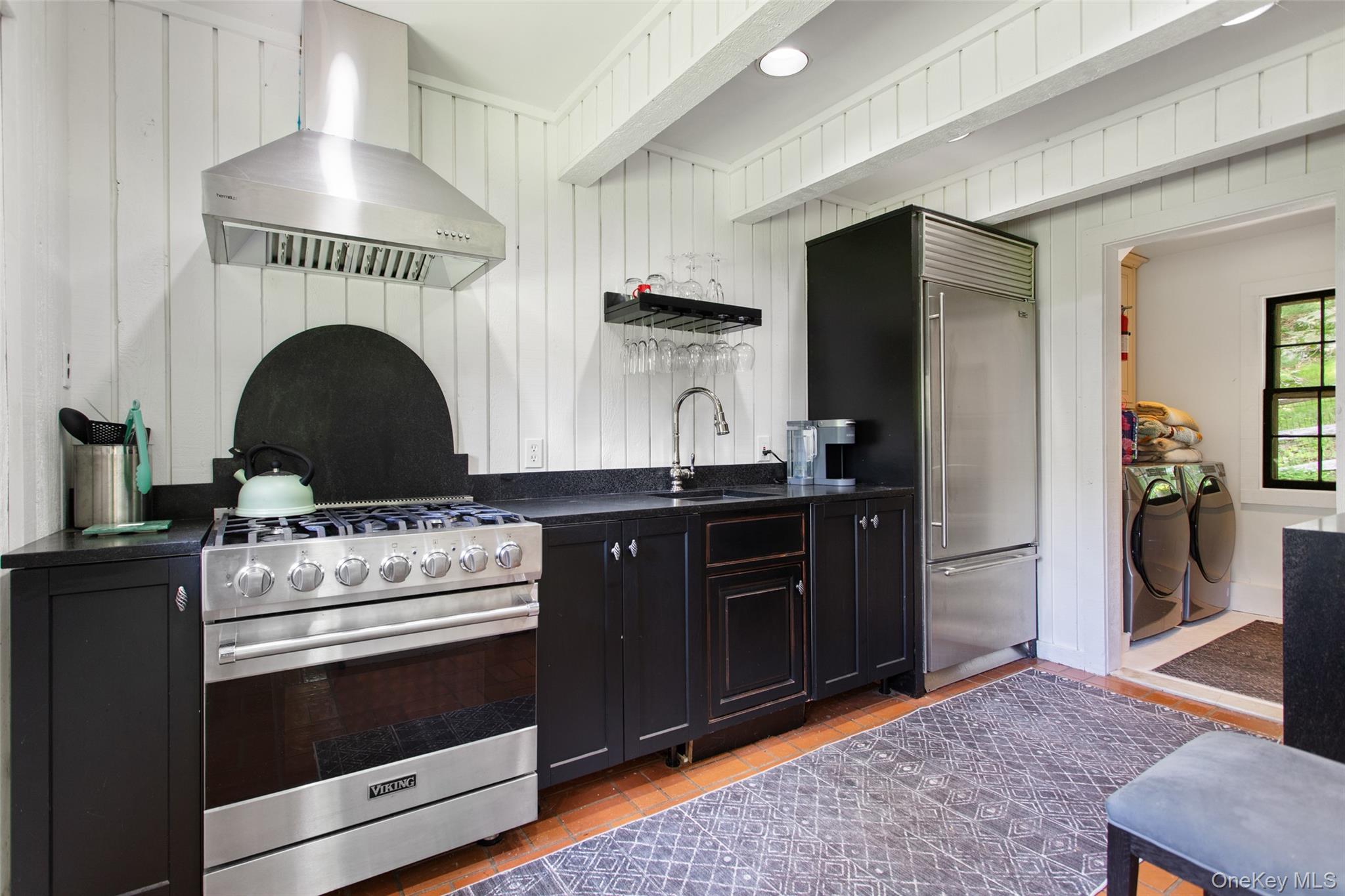 35 Old Snake Hill Road Pound Ridge, NY 10576 - Photo 28 of 50 Cottage Kitchenette