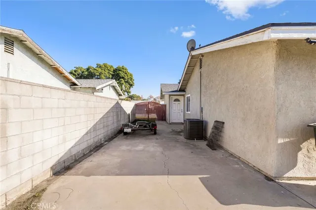 $695,000 | 2844 South Cypress Pt Place, Ontario, CA 91761