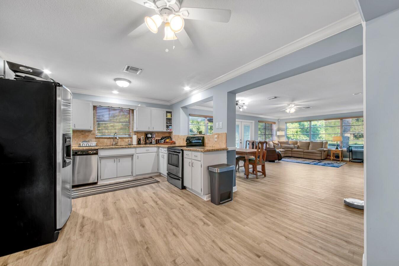 11424 165th Road North Jupiter, FL 33478 - Photo 14 of 33 20211206170936260847000000-o
