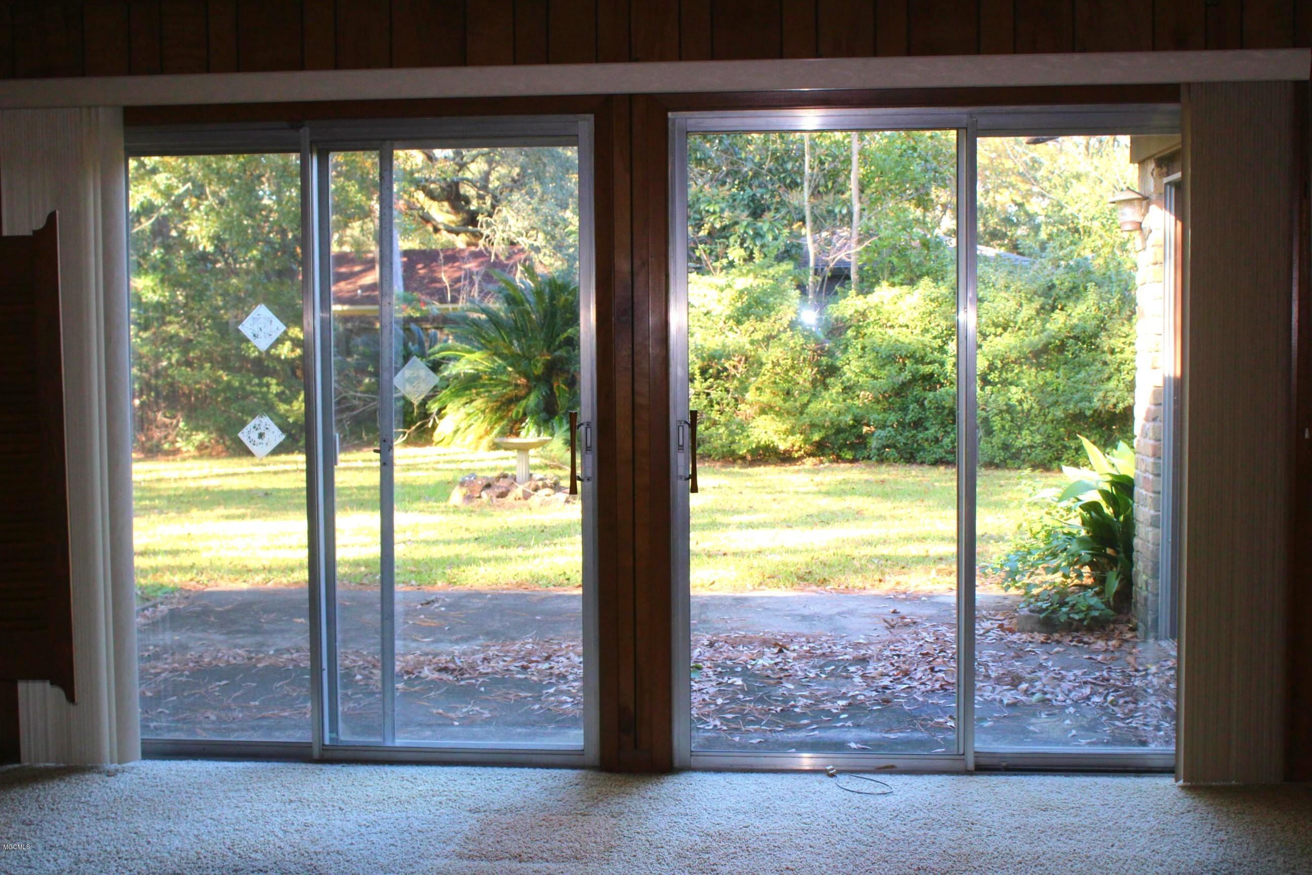 3755 Wood Place Moss Point, MS 39563 - Photo 12 of 19 3755 Woodplace Sliding Glass