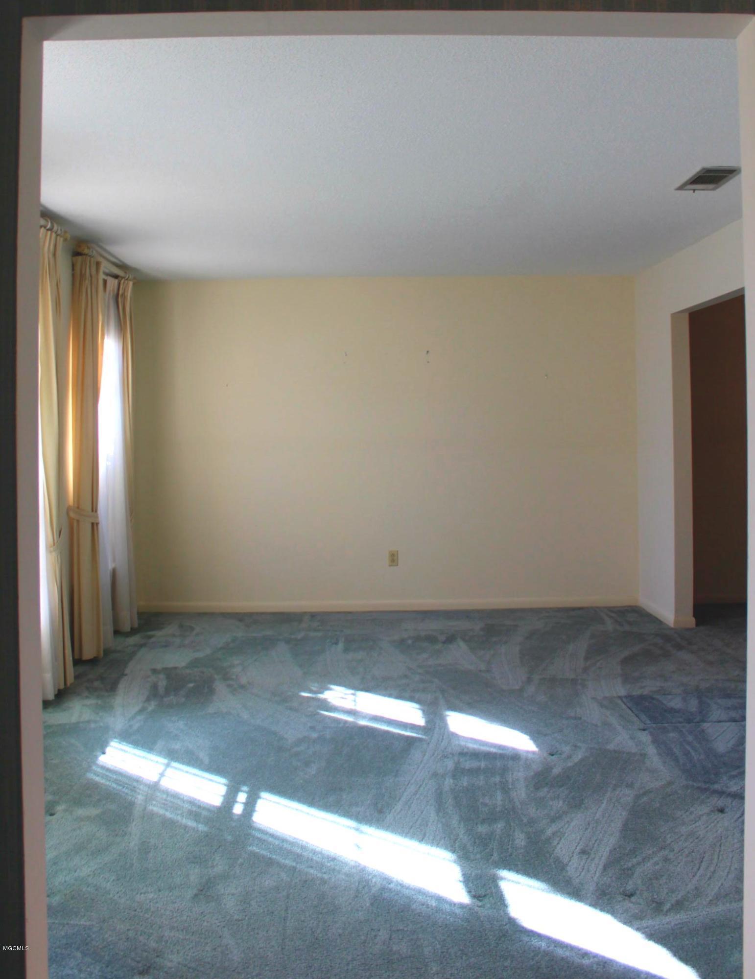 3755 Wood Place Moss Point, MS 39563 - Photo 9 of 19 3755 Woodplace formal living 2