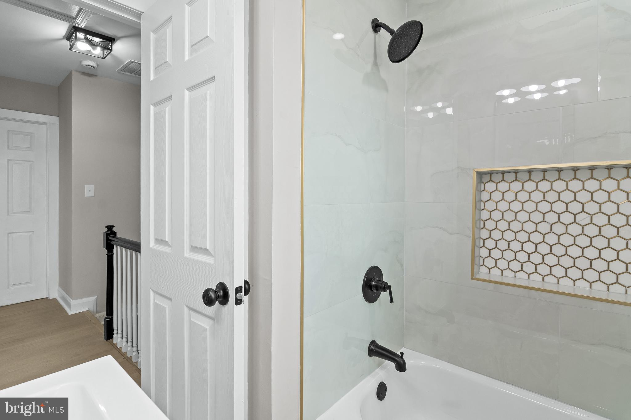 5907 Leith Walk Baltimore, MD 21239 - Photo 25 of 38