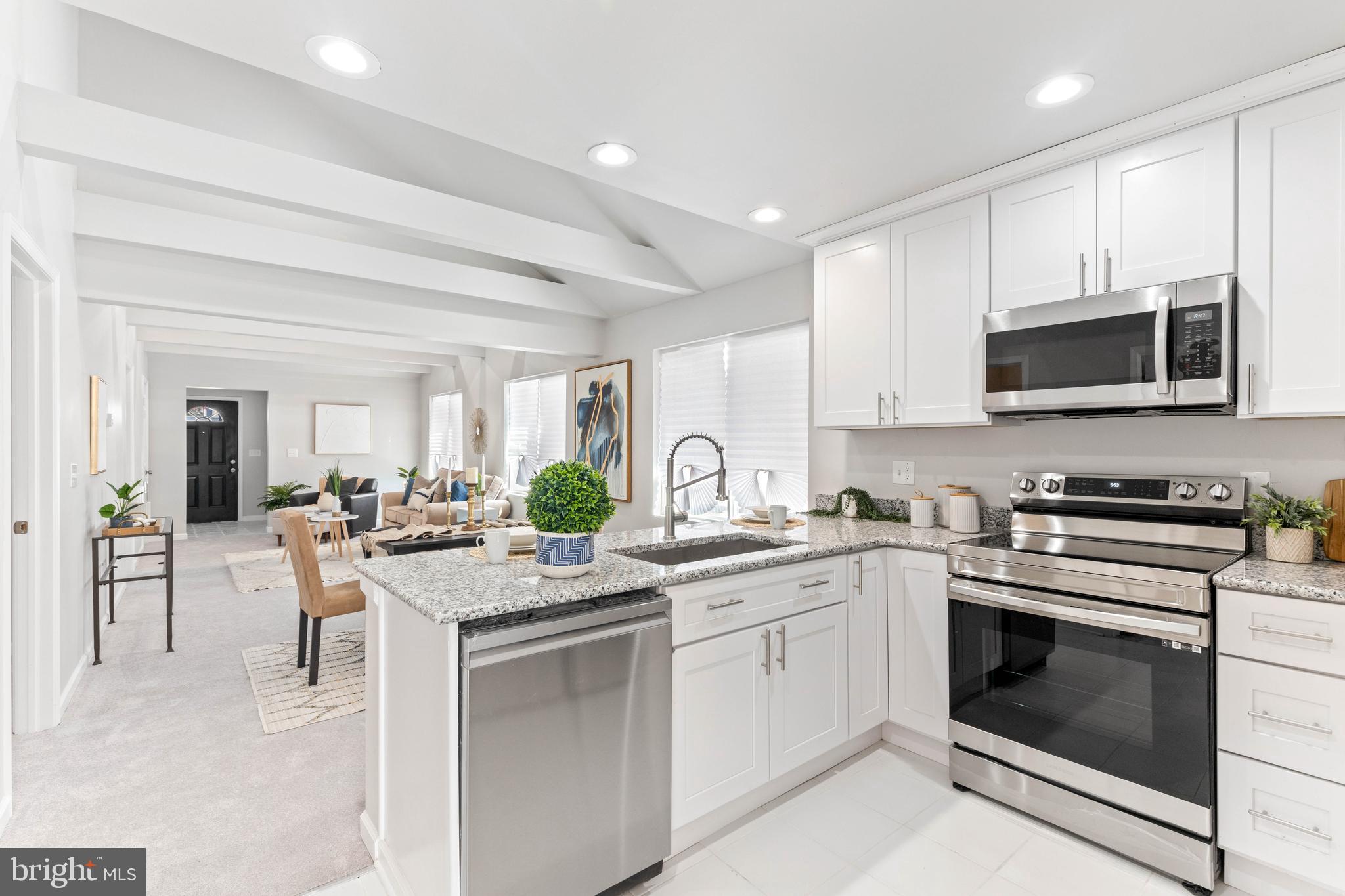 7816 Outing Avenue Pasadena, MD 21122 - Photo 9 of 31