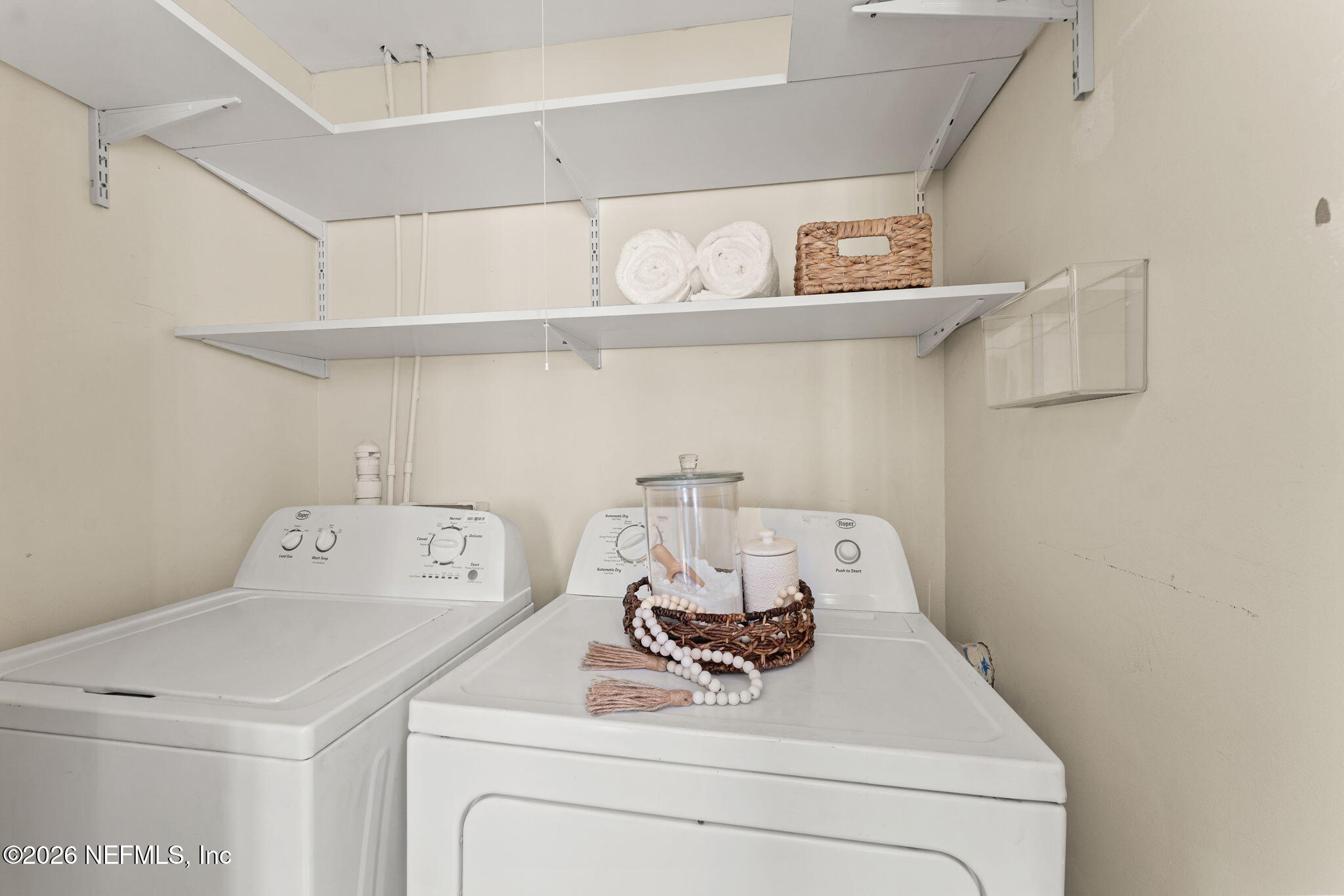 836 Cavalla Road Atlantic Beach, FL 32233 - Photo 23 of 29 25-laundry