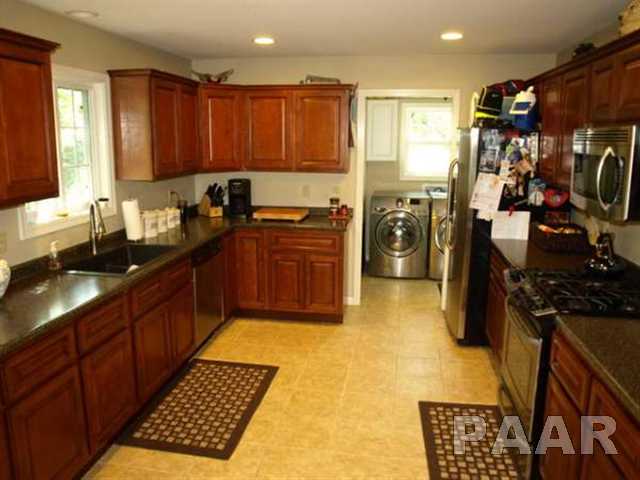 10504 West Galan Court Mapleton, IL 61547 - Photo 4 of 13 Gallery Image 4