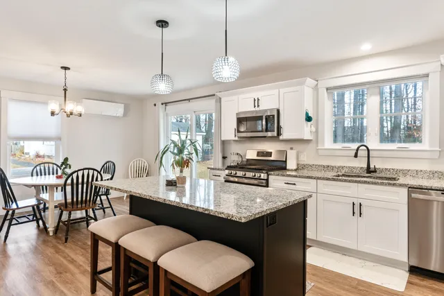 $667,000 | 11 Neptune Drive, Brunswick, ME 04011