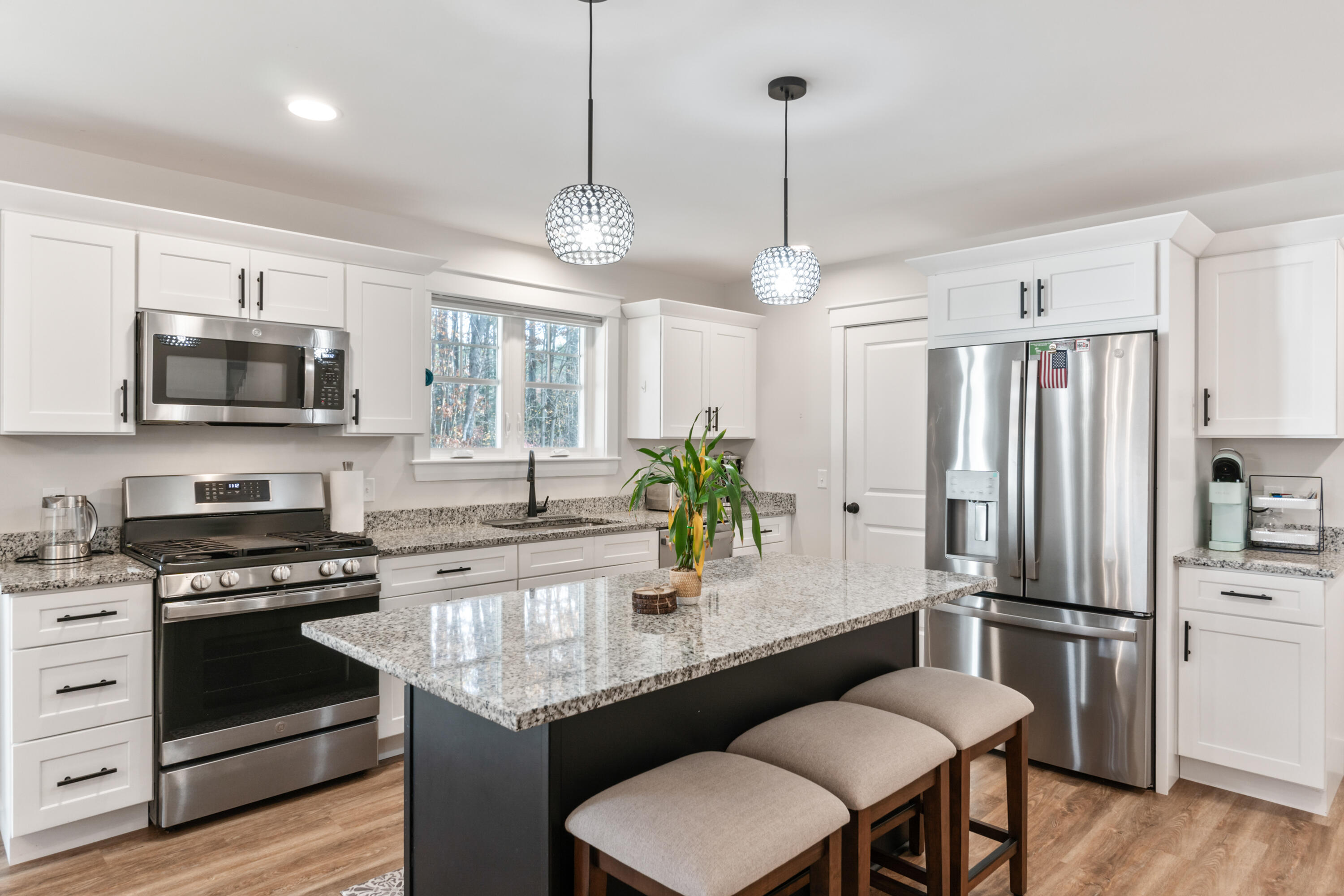 11 Neptune Drive Brunswick, ME 04011 - Photo 4 of 58 11 Neptune Dr_124