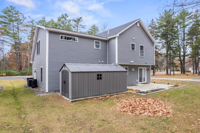 $667,000 | 11 Neptune Drive, Brunswick, ME 04011