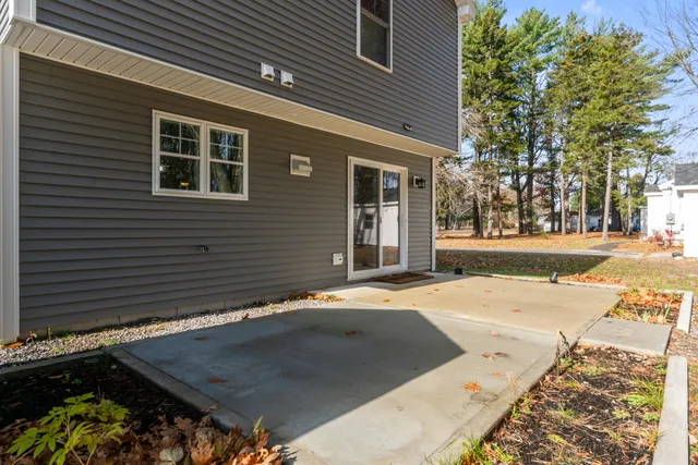 $667,000 | 11 Neptune Drive, Brunswick, ME 04011