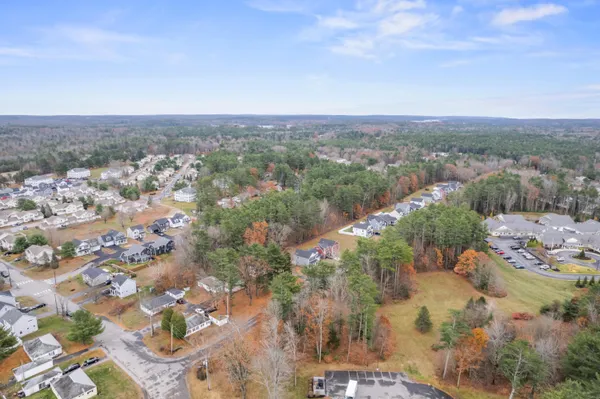 $649,900 | 11 Neptune Drive, Brunswick, ME 04011