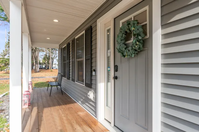 $667,000 | 11 Neptune Drive, Brunswick, ME 04011