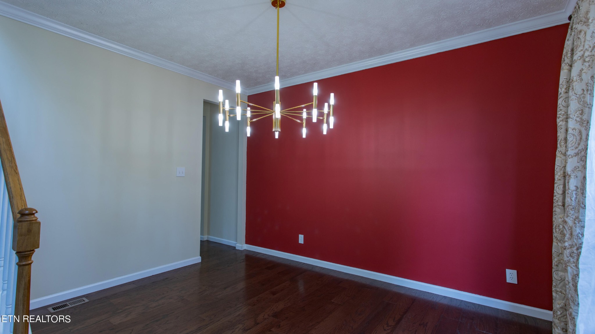 1146 Vale View Road Knoxville, TN 37922 - Photo 3 of 41 Gallery Image 3