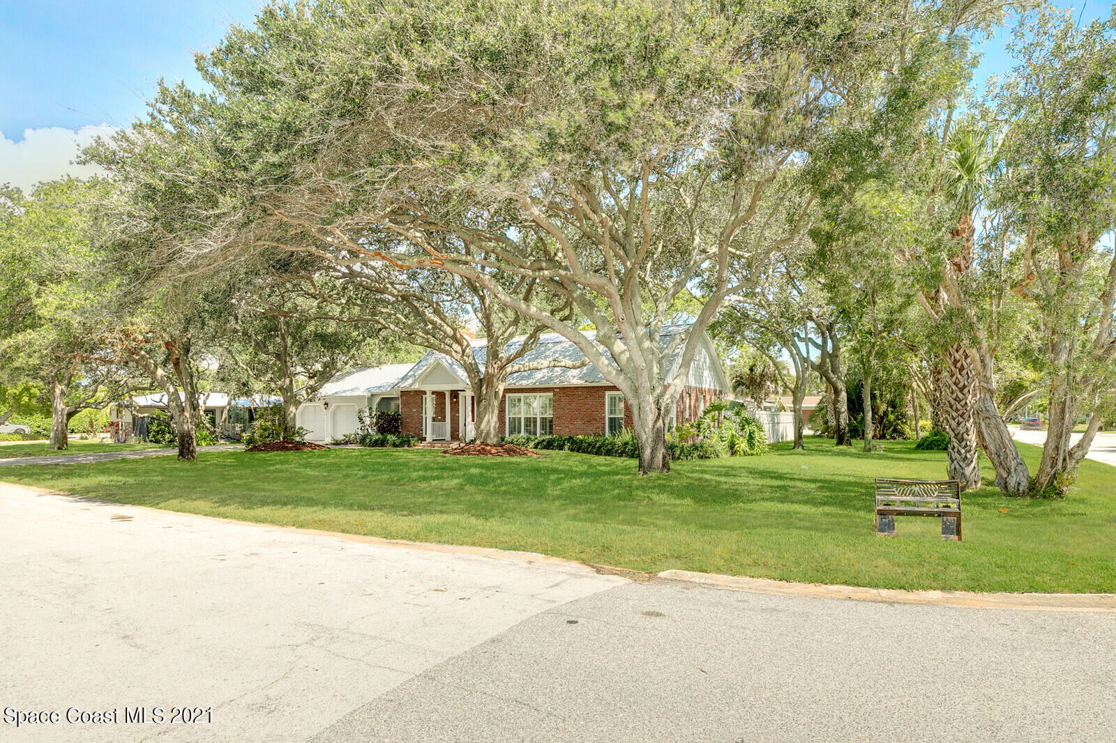 200 Melbourne Avenue Indialantic, FL 32903 - Photo 5 of 62 05_200Melbourne104_mls