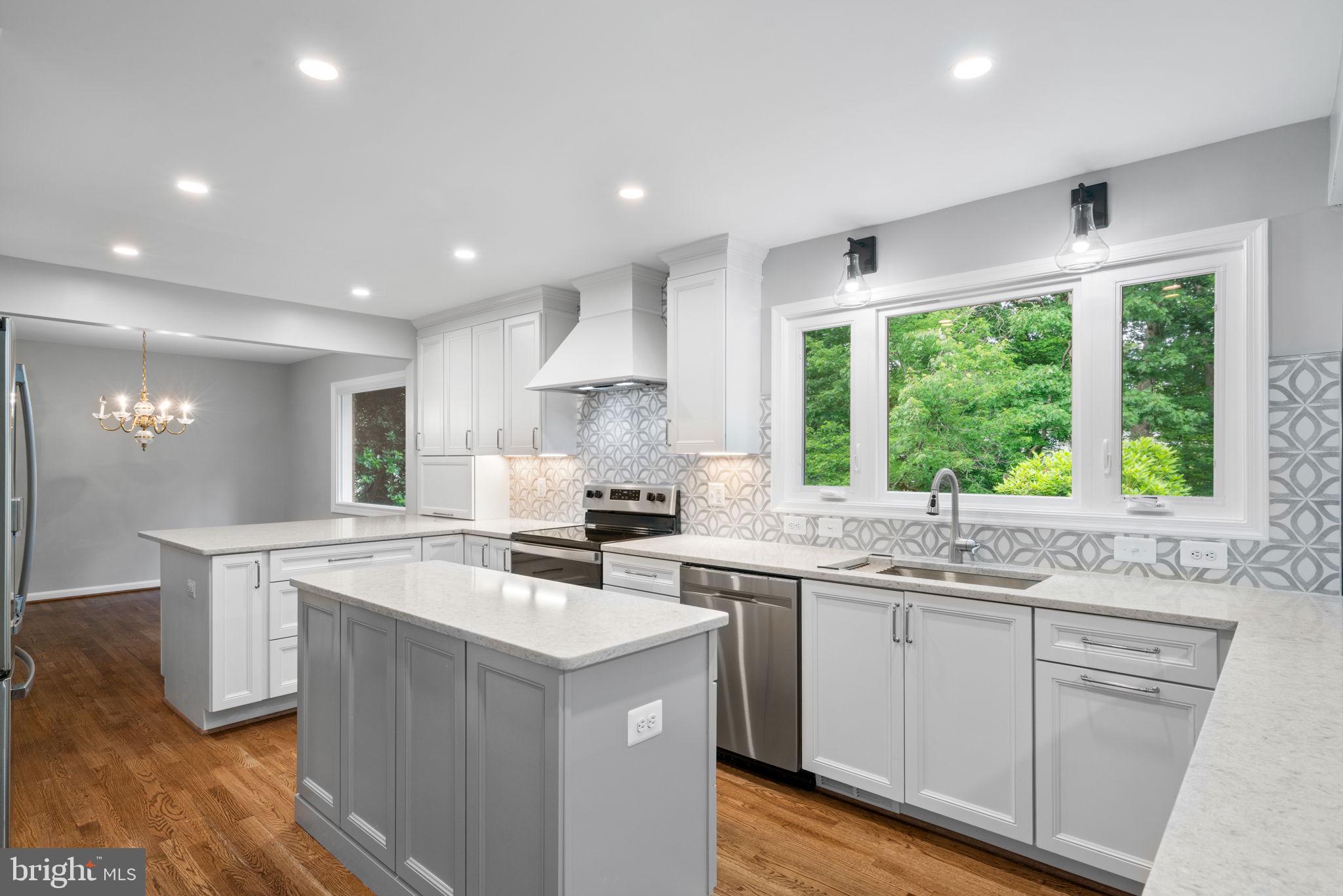 8005 Langbrook Road Springfield, VA 22152 - Photo 13 of 57 Top of the line kitchen remodel
