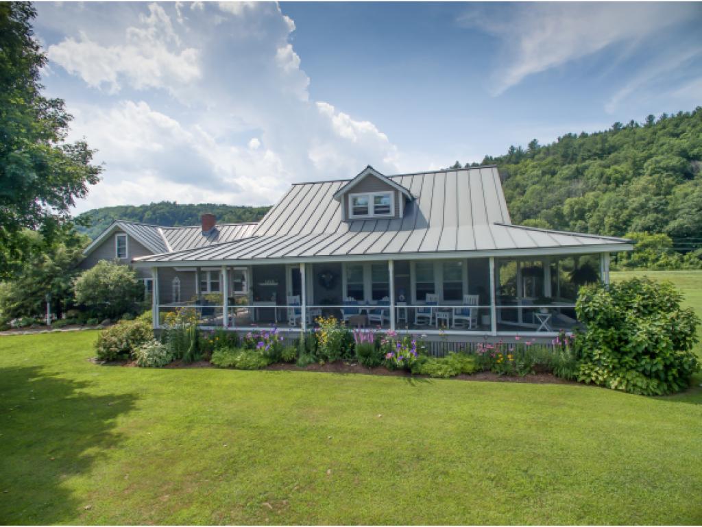 668 Old Connecticut River Road Springfield, VT 05156 - Photo 5 of 28