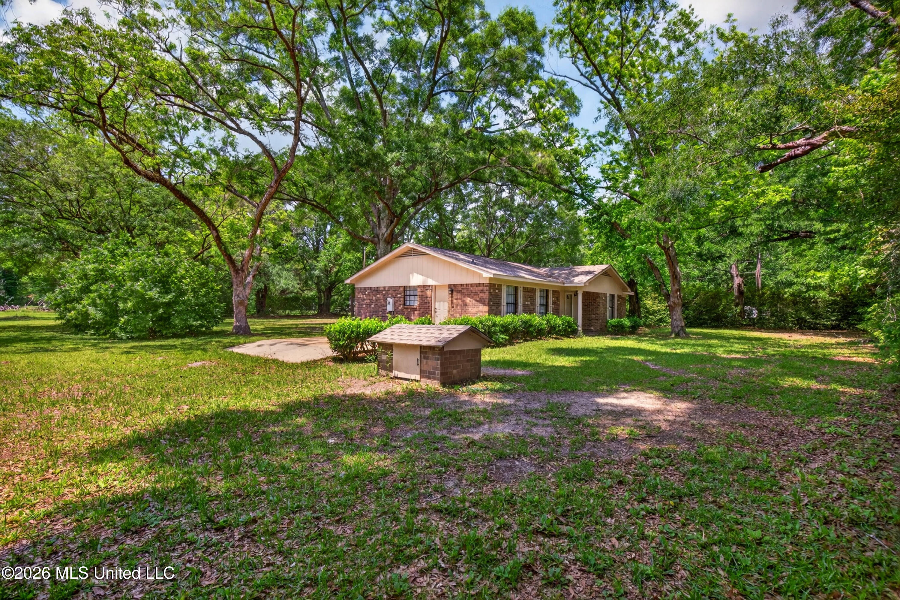 21601 Magnolia Springs Road Moss Point, MS 39562 - Photo 2 of 35 21601MagnoliaSpringsRd.-3